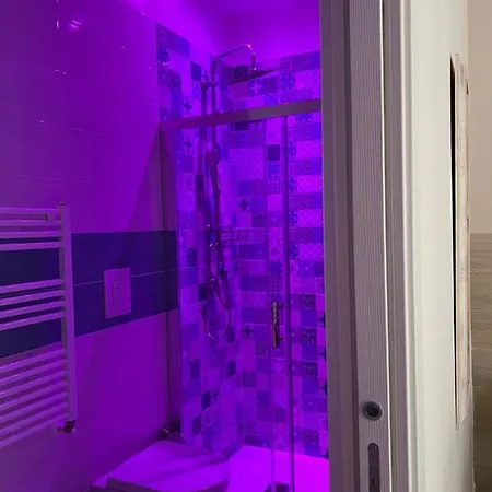 Leone Toledo Oda ve Kahvaltı Napoli