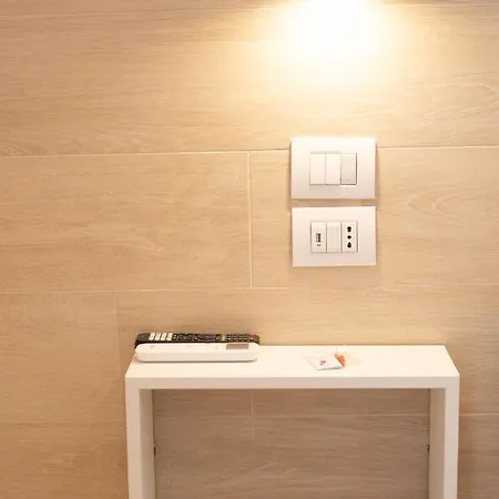 Oda ve Kahvaltı Leone Toledo 4*