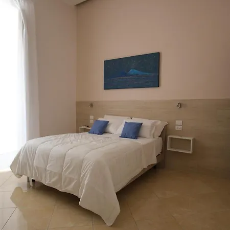 Leone Toledo Oda ve Kahvaltı Napoli