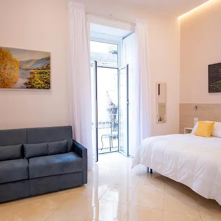 Leone Suites Toledo Bed & Breakfast 4*