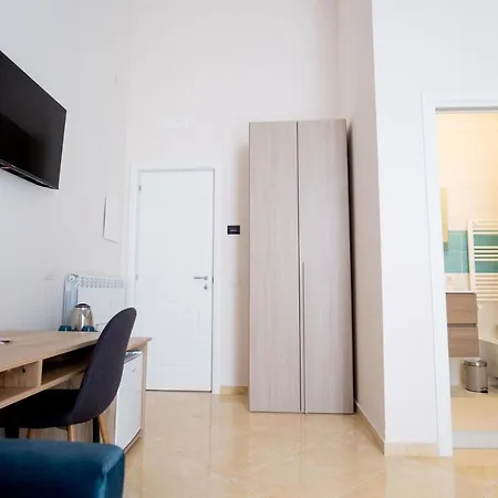 Bed & Breakfast Leone Suites Toledo