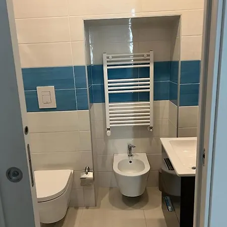 Leone Suites Toledo Bed & Breakfast